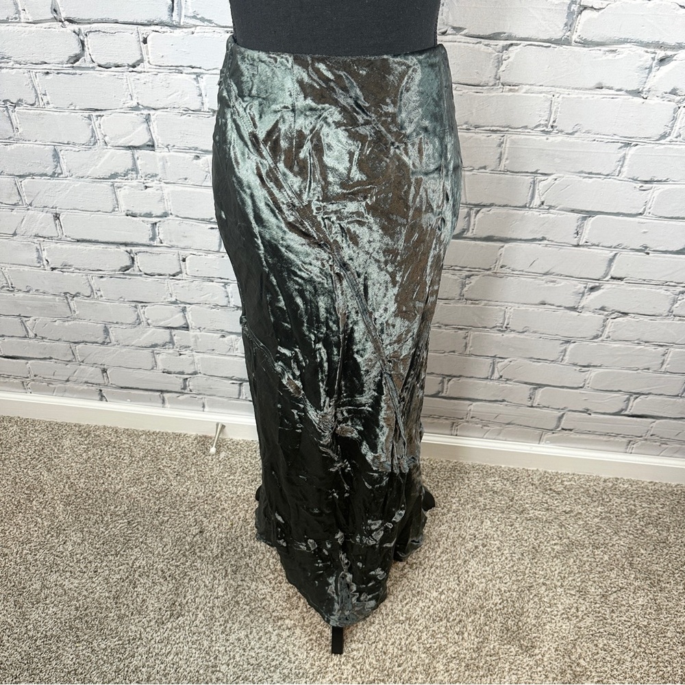 Free People Solid Serious Swagger Skirt Crushed Velvet Gray Whimsygoth Grunge - Picture 3 of 11